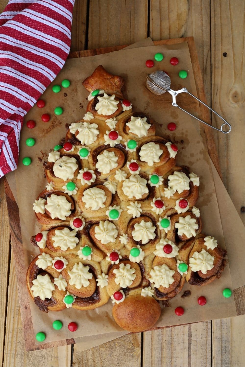 Sourdough Cinnamon Roll Christmas Tree Pull Apart The Pantry Mama