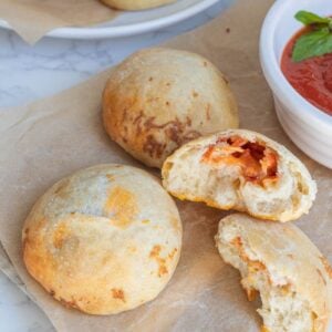 Sourdough pizza pockets filled with mozzarella cheese, pizza sauce and pepperoni served with marinara dipping sauce.